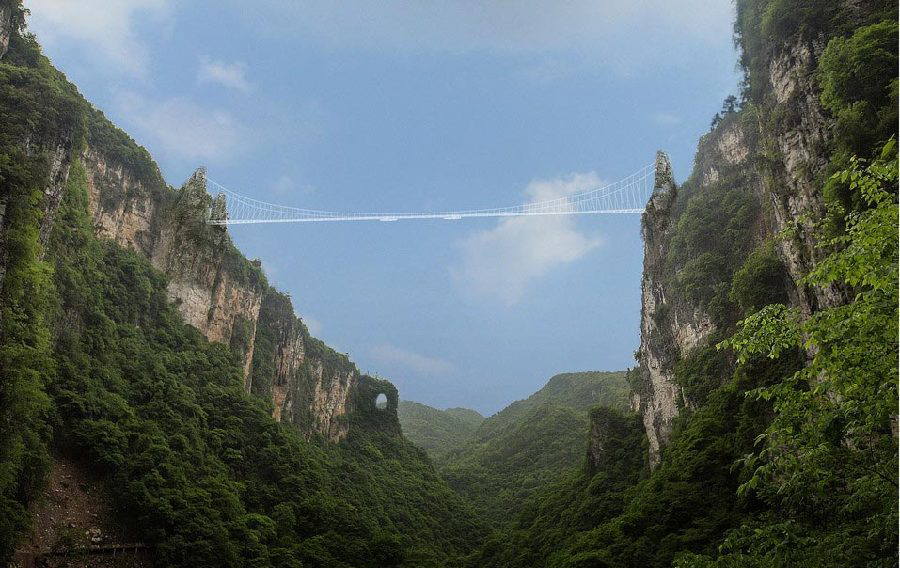 Ouverture prochaine du plus long et plus haut pont de verre du monde en Chine