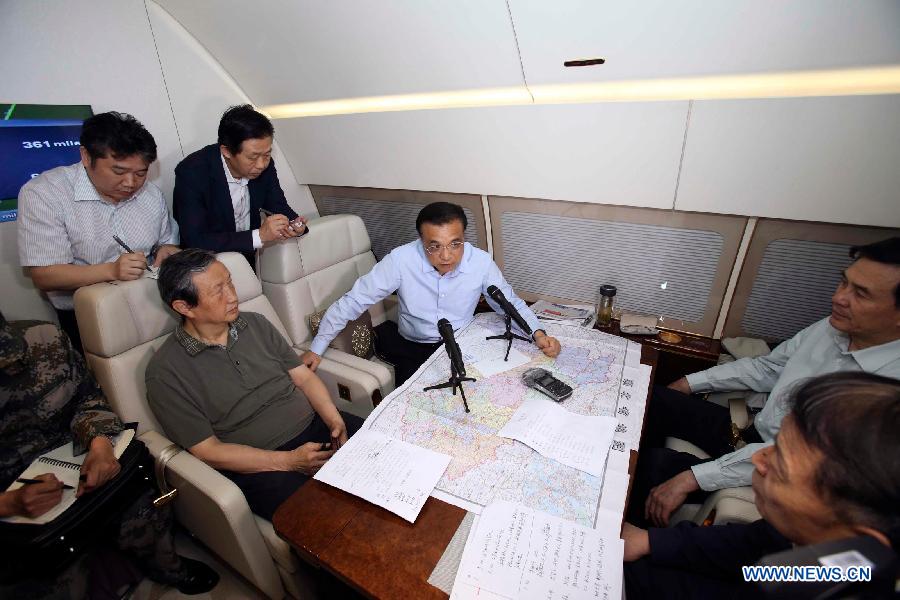 Naufrage sur le Yangtsé : "le sauvetage est la première priorité" (PM chinois)