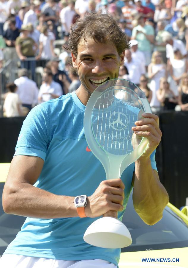ATP - Nadal gagne le tournoi sur gazon de Stuttgart