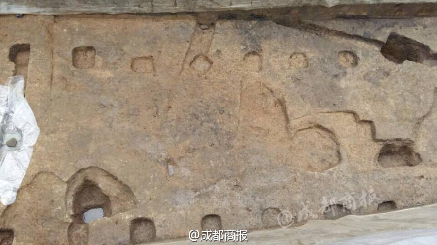 Un squelette humain complet découvert dans les ruines de Sanxingdui