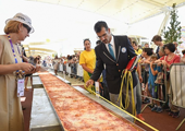 1,5 km ! Record du monde de la pizza la plus longue du monde lors de l’Expo Milan