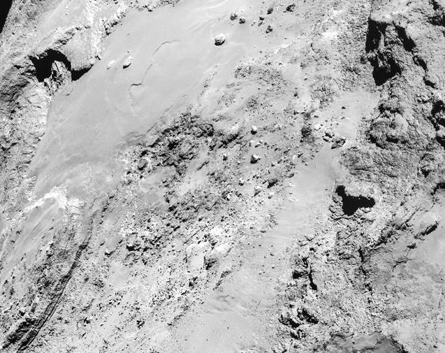 Photos du sol de la comète Tchouri