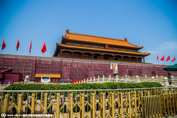 La porte Tian'anmen se refait une beauté