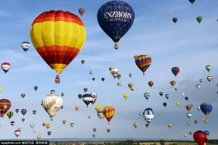 En Lorraine, 433 montgolfières décollent pour un record du monde