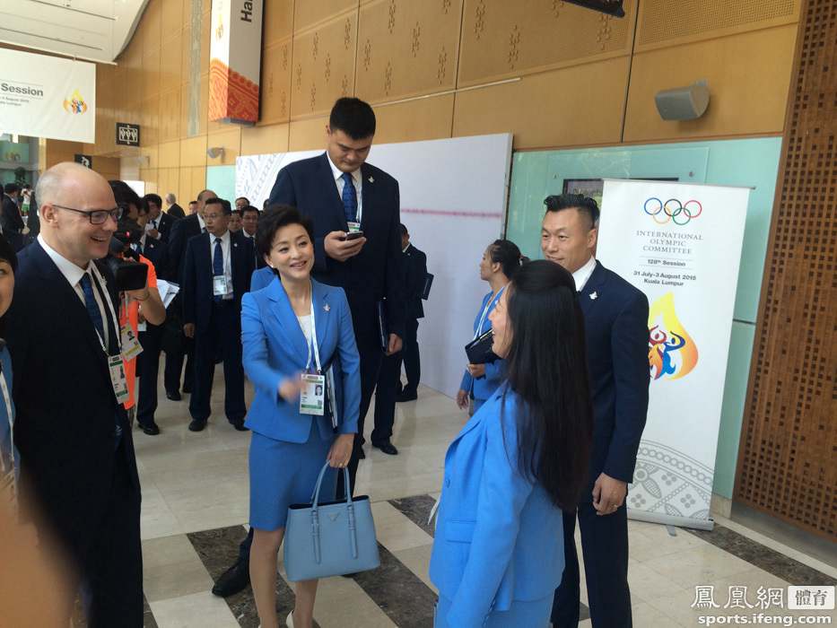 Yao Ming en Malaisie pour soutenir la candidature chinoise aux JO 2022