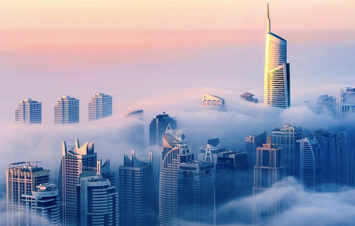 Dubaï dans le brouillard, le 18 mars 2013.