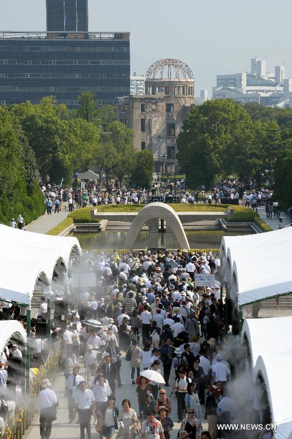 Hiroshima commémore le 70e anniversaire du bombardement atomique