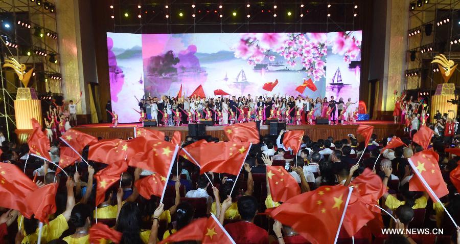 Des jeunes chinois d'outre-mer à la recherche de leurs racines à Beijing
