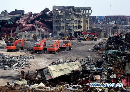 Explosions à Tianjin : le bilan s'alourdit à 135 morts