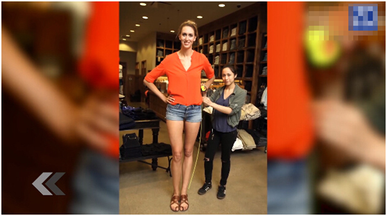 Avec des jambes longues de 1,24 mètre, ce mannequin américain décroche un record impressionnant