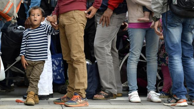 Face à l'afflux de migrants, l'Allemagne rétablit les contrôles à la frontière autrichienne