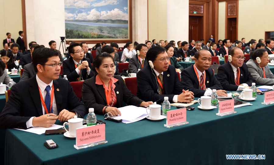 Séminaire sur la gouvernance entre des partis chinois et laotien