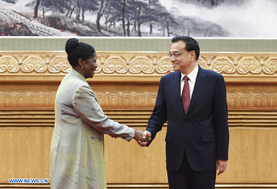 Le PM chinois rencontre de nouveaux ambassadeur étrangers