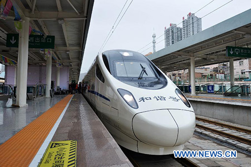 Les trains à grande vitesse rendent la Chine plus petites et donnent aux touristes une meilleure mobilité