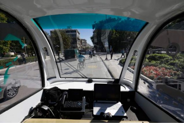 Innovation mondiale : les premiers bus sans chauffeur