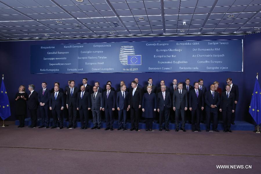 Les dirigeants de l'UE conviennent de nouvelles mesures pour gérer la crise des réfugiés
