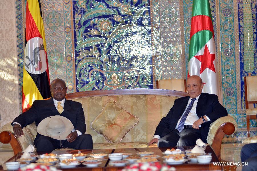 Le président ougandais arrive à Alger pour une visite d'Etat