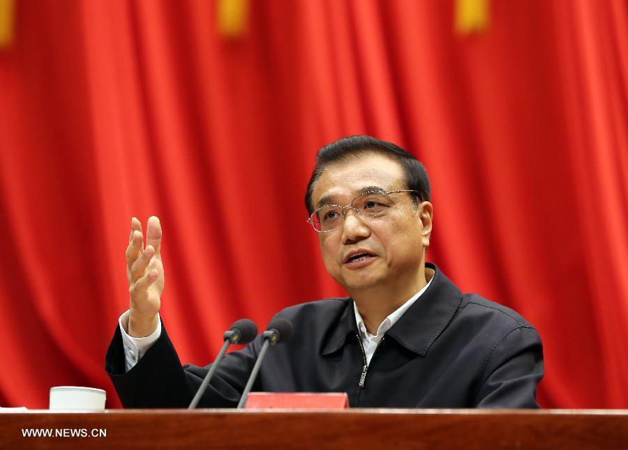 Li Keqiang met l'accent sur la réforme et l'innovation pour stimuler la croissance