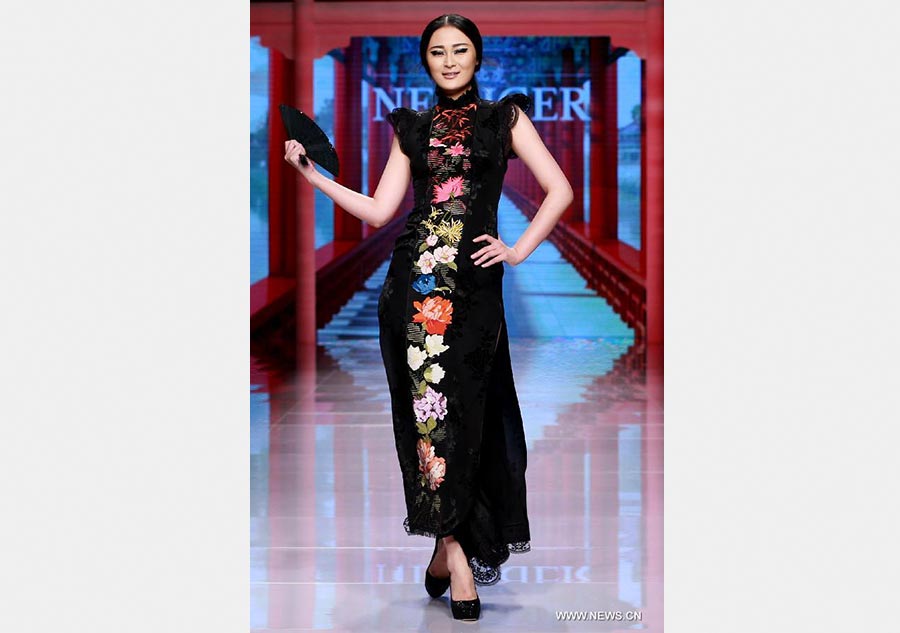 China Fashion Week : toutes en Qipao !