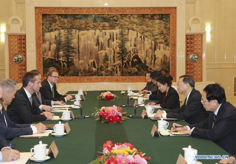 Yang Jiechi rencontre le ministre danois des A.E. 