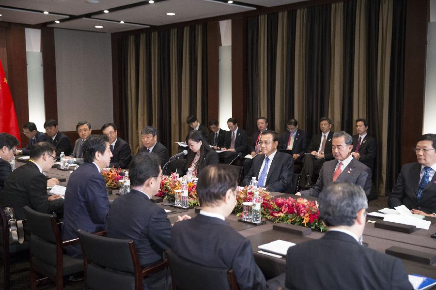 Le PM chinois appelle à donner un nouvel élan aux relations sino-japonaises