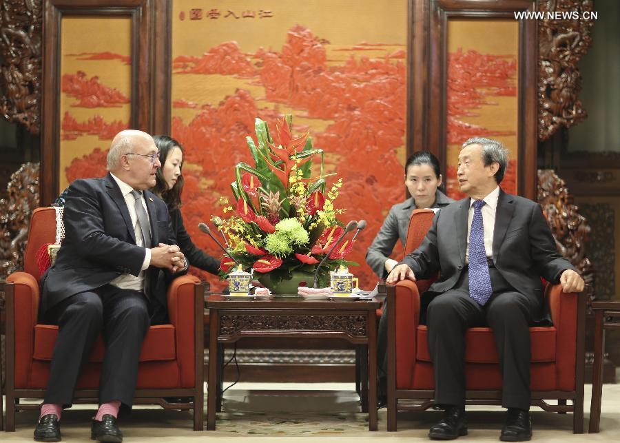 Un vice-PM chinois rencontre le ministre français des Finances