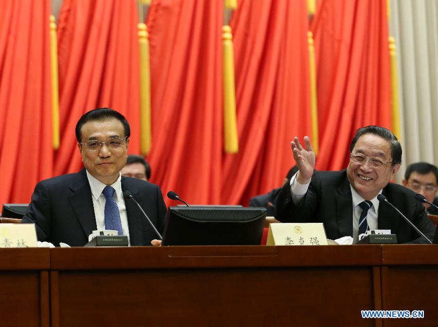 Le PM chinois encourage les conseillers à aider à l'élaboration du Plan quinquennal