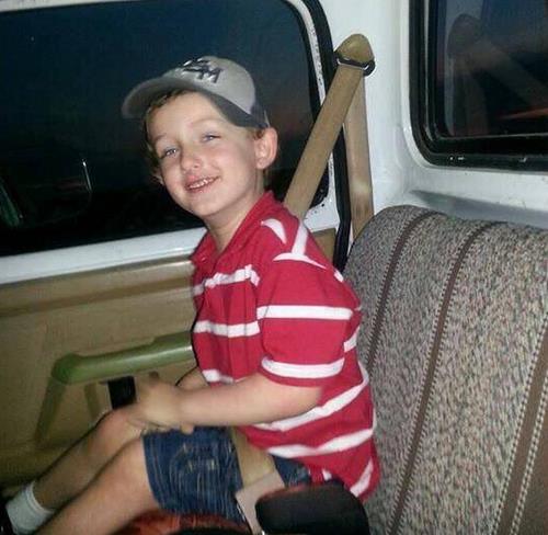 Deux policiers américains accusés du meurtre d'un jeune autiste de 6 ans