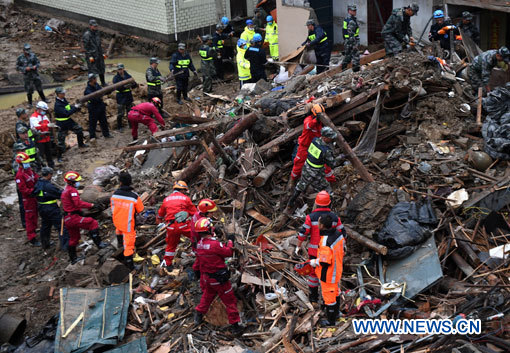 Le bilan d'un glissement de terrain au Zhejiang s'alourdit à 35 morts