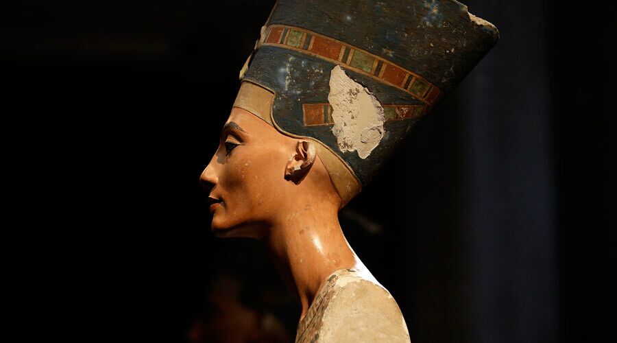 La momie de Néfertiti se trouve-t-elle sous le tombeau de Toutankhamon ?