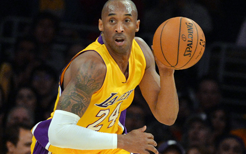 Kobe Bryant, star de la NBA, annonce sa retraite
