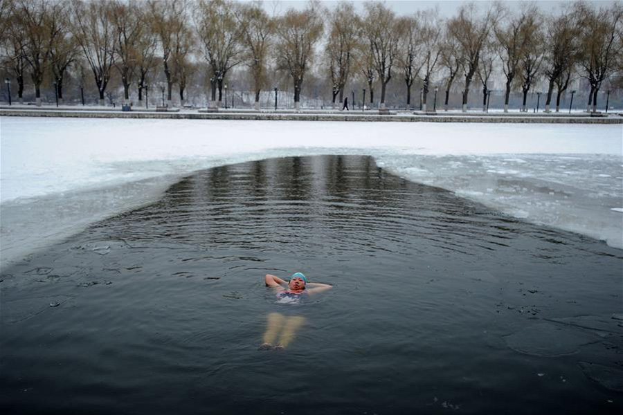 Chine : le plaisir de la nage hivernale