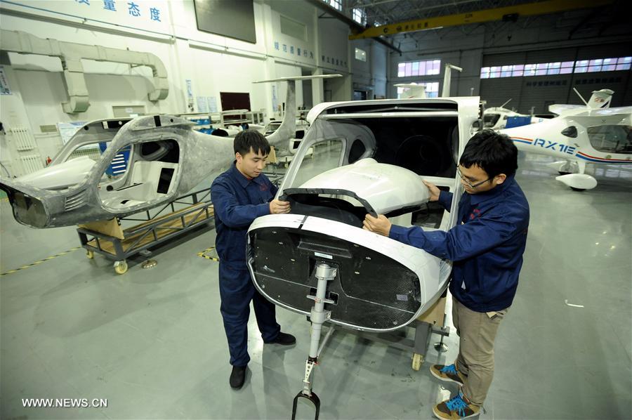 Le premier avion électrique de la Chine approuvé pour la production