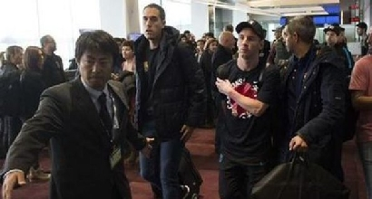 Lionel Messi violemment insulté par des supporters argentins à l’aéroport de Tokyo