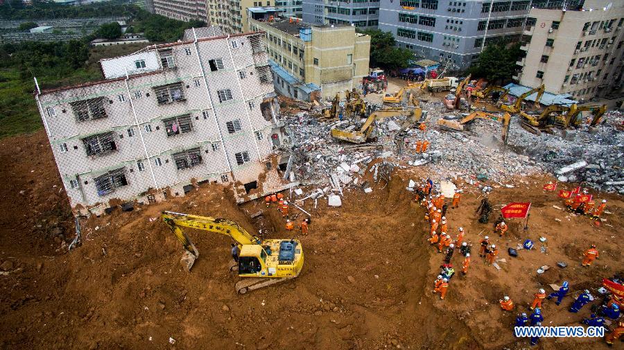 Glissement de terrain à Shenzhen : le nombre des disparus révisé à 76