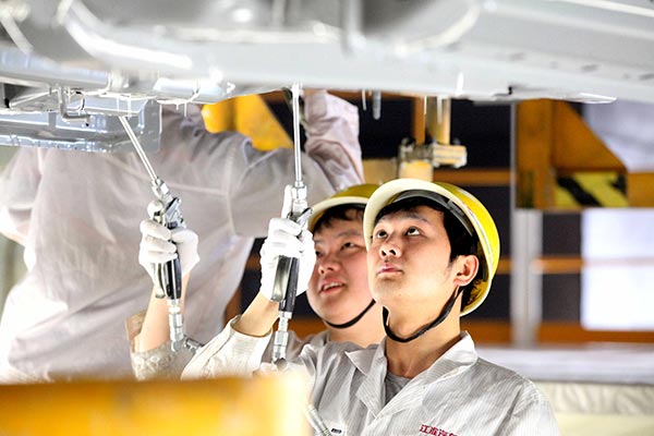 La production industrielle pourrait tirer la croissance économique de la Chine vers le bas en 2016