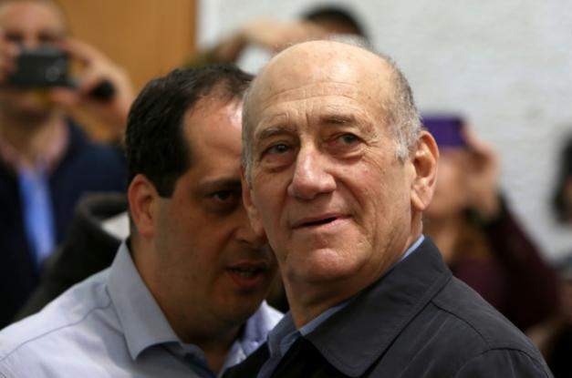 Peine de prison pour corruption confirmée pour l’ancien premier ministre israélien Ehud Olmert