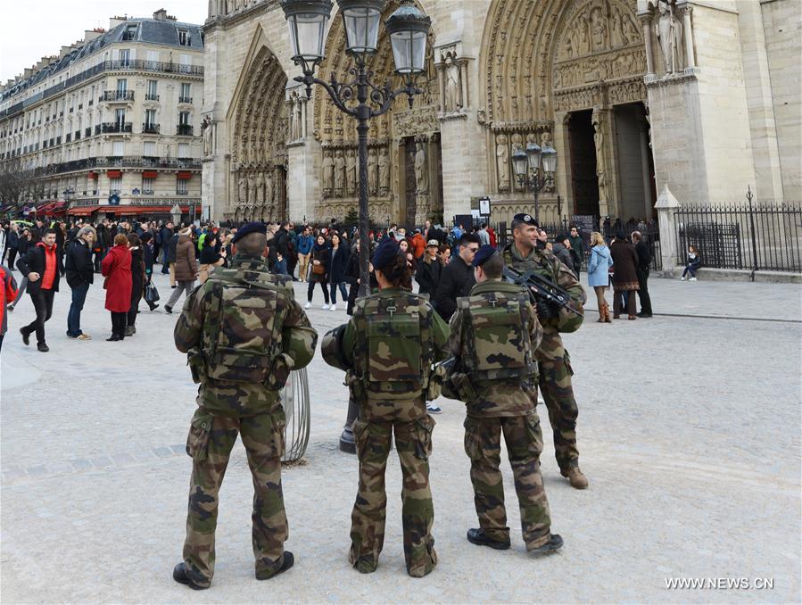 France/Nouvel An: 11 000 agents mobilisés pour assurer la sécurité en région parisienne