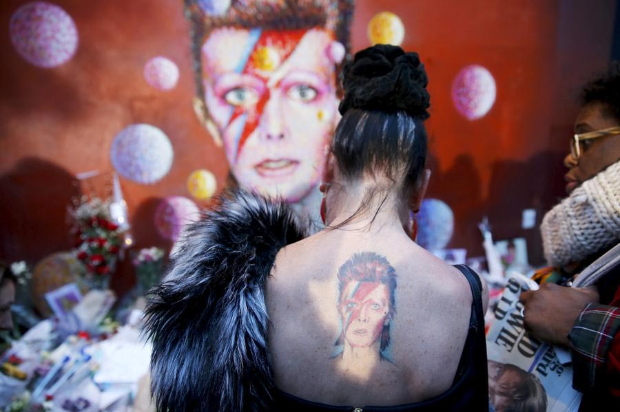 David Bowie s’est éteint à 69 ans : les hommages à la légende du rock