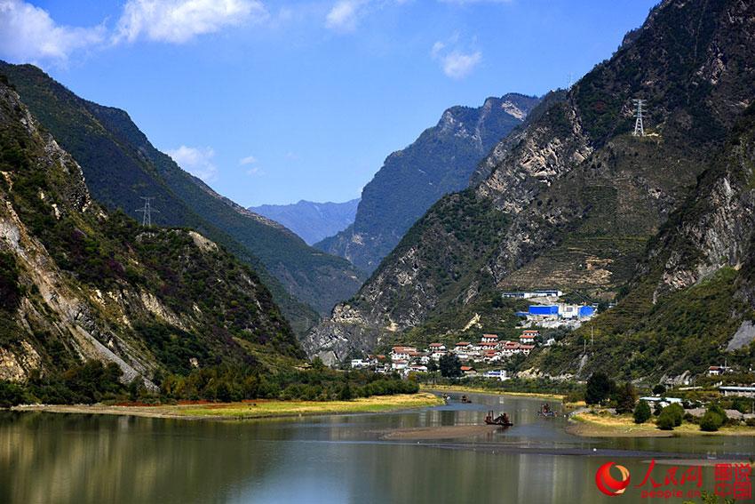 Les étonnants paysages du Chuanxi, l'Ouest du Sichua