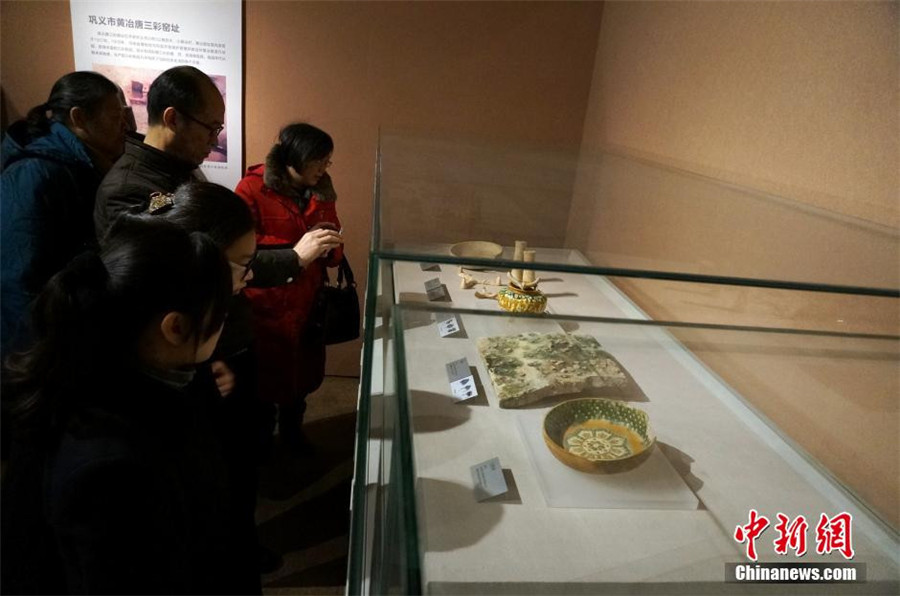 Henan : exposition de céramiques sancai de la dynastie des Tang