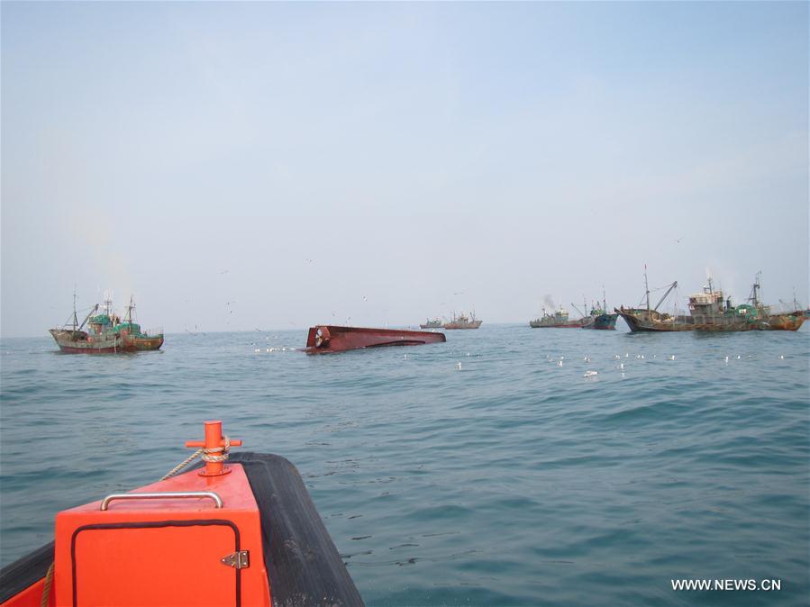 Un bateau de pêche chinois chavire au large d'une île sud-coréenne