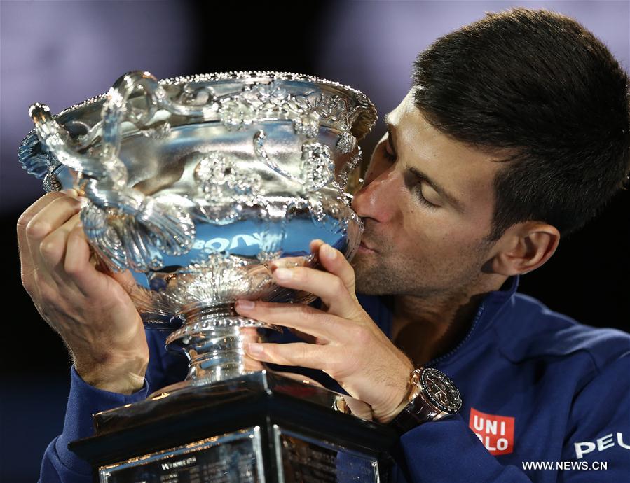 Tennis : Novak Djokovic remporte l'Open d'Australie