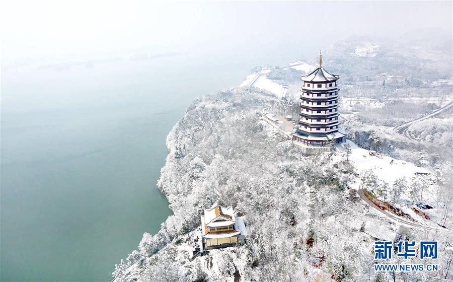 Anhui : le site du lac de Wanfo sous la neige