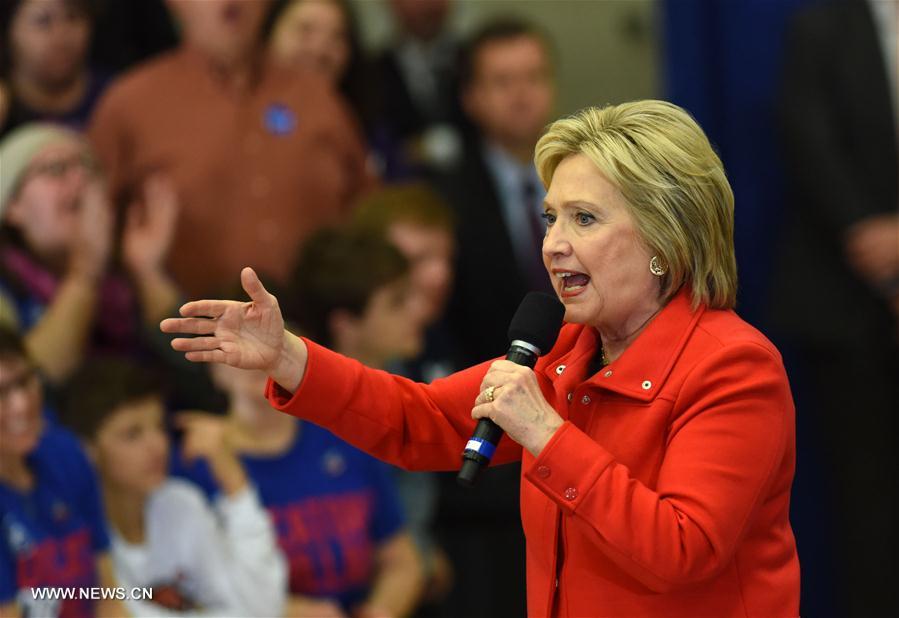 Hillary Clinton remporte de justesse les caucus démocrates de l'Iowa