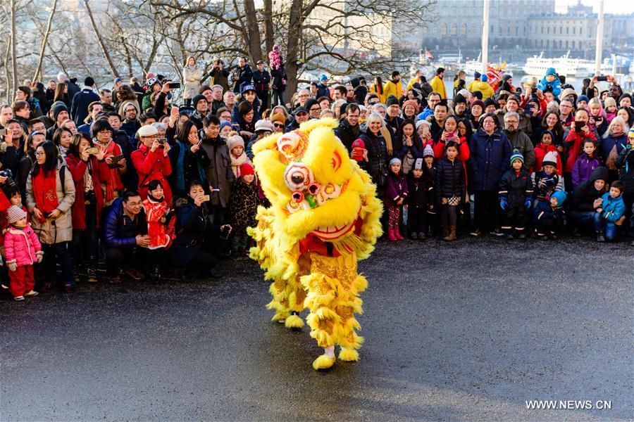 EN IMAGES: Le Nouvel An chinois célébré à travers le monde