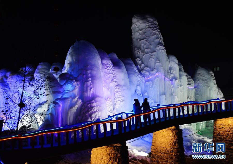 Hebei : les cascades gelées du mont Taihang