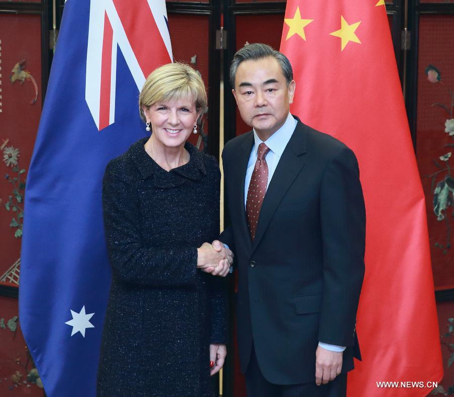 Le ministre des AE chinois appelle à renforcer les relations avec l'Australie