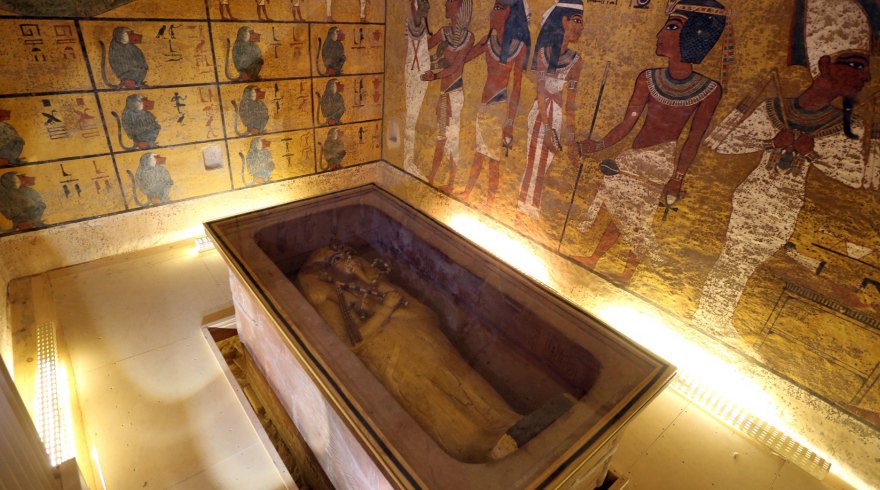 Le tombeau de Toutankhamon : la chambre secrète remplie de trésors ? 