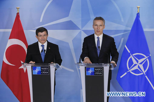 Le chef de l'OTAN discute de la mission en mer Egée et de la situation en Syrie avec le Premier ministre turc